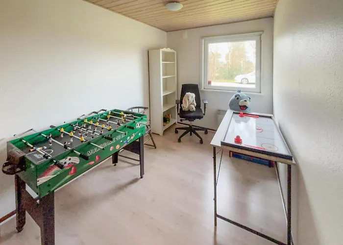 Feriehus 3 Bedroom Stunning In